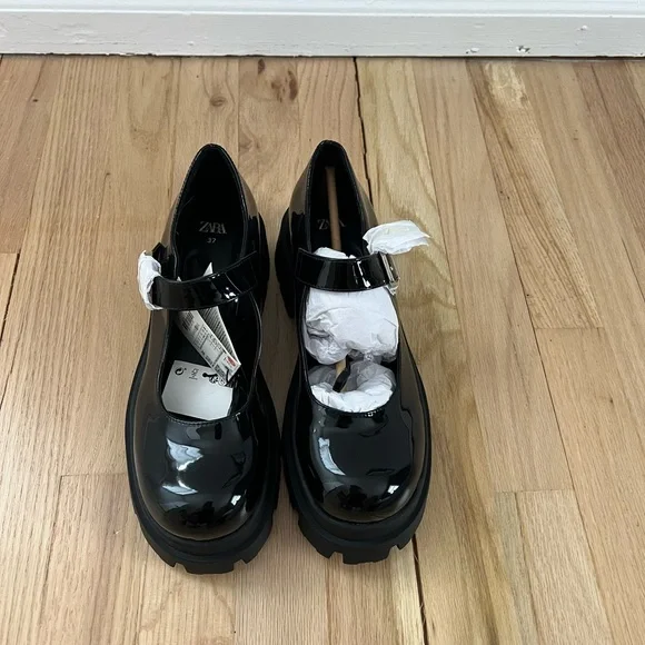 NWT Zara Women's Black Mary Jane Shoes - Picture 2 of 4